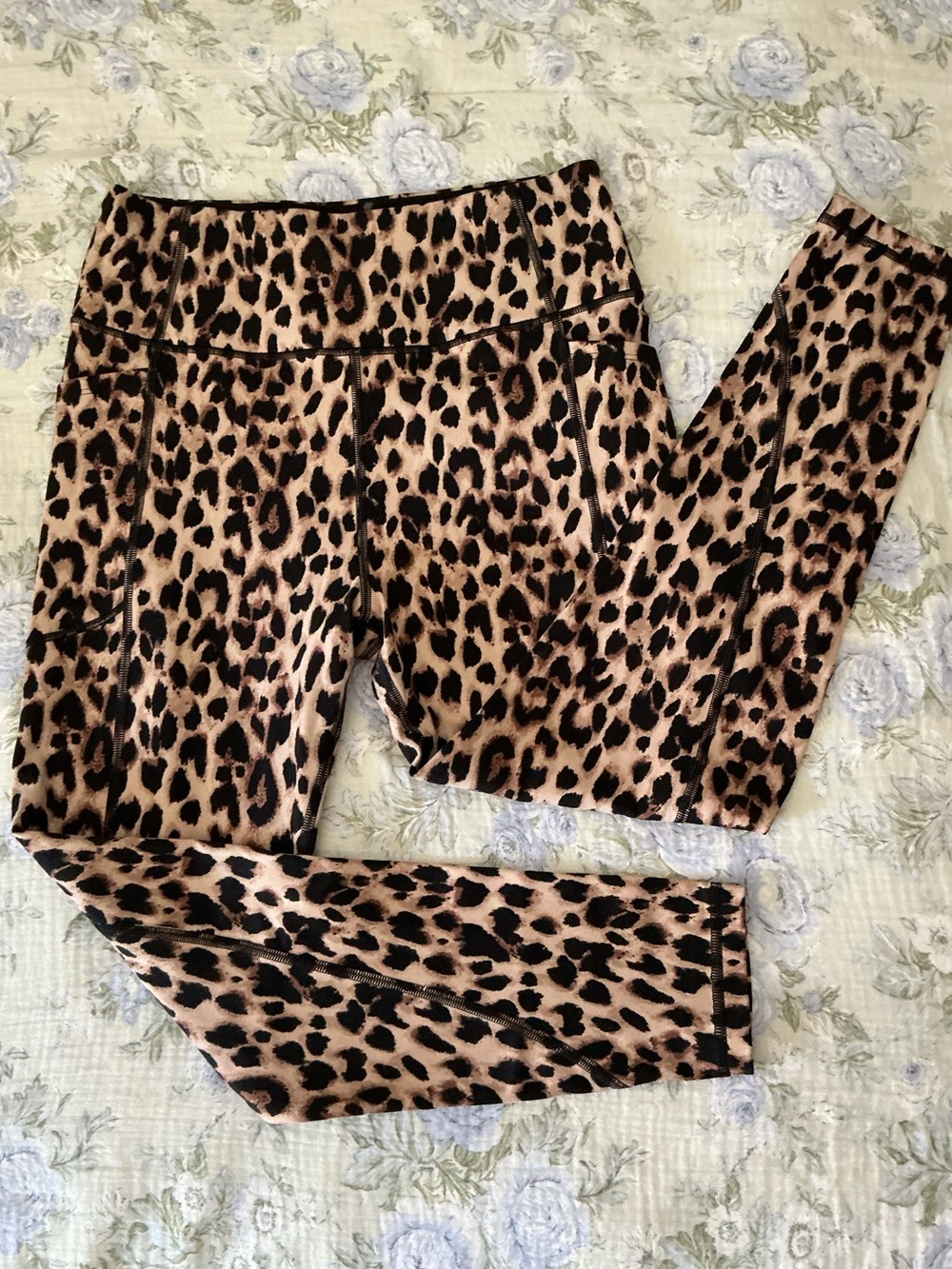 Victoria's Secret Leopard Print Leggings - Black and Tan Size 12